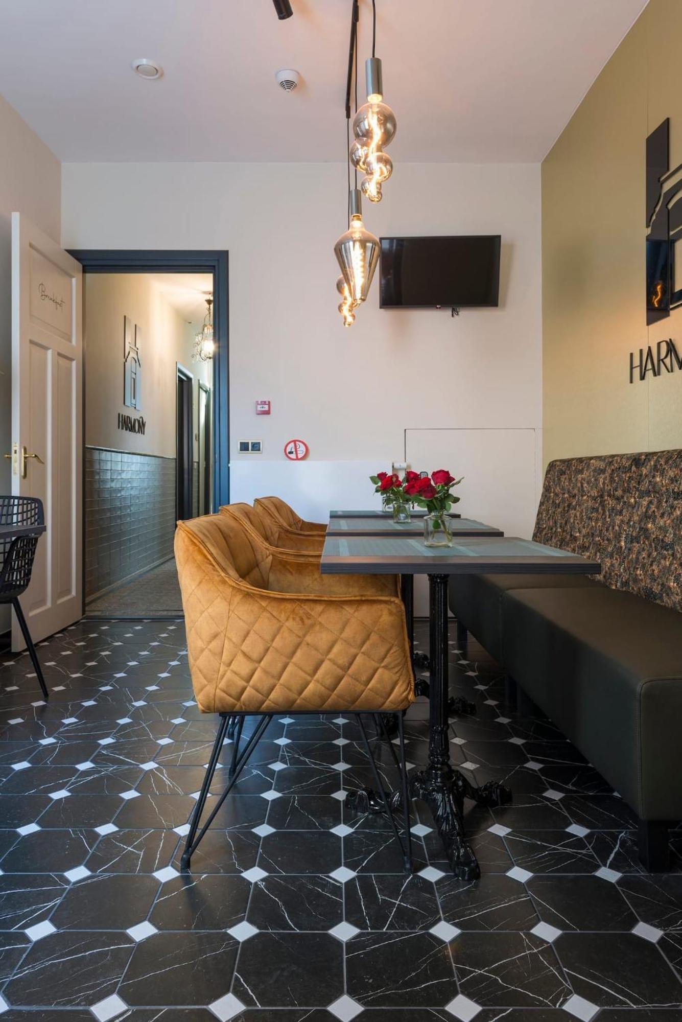 Petite Room With Wifi, Ac, And Shared Kitchen Tilburg Eksteriør billede